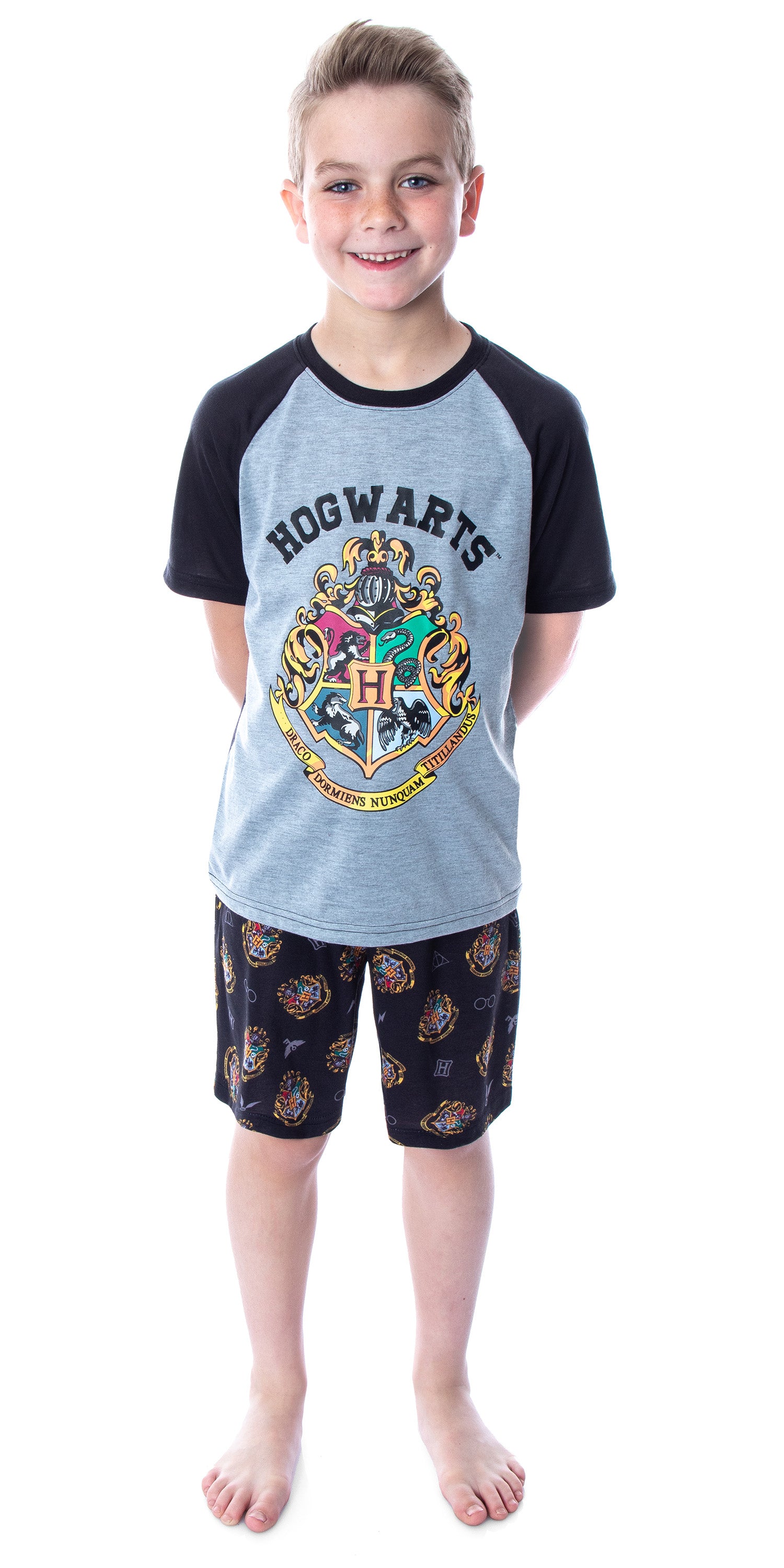 Harry Potter Boys' Hogwarts Castle Raglan Shirt and Shorts 2 PC Pajama Set