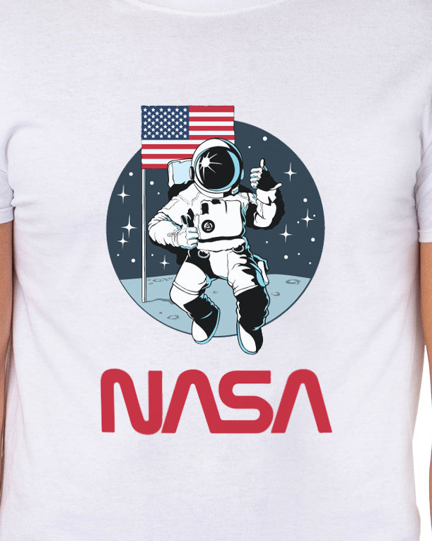 NASA Men's Retro NASA Letter Logo Thumbs Up Astronaut Crewneck T-Shirt