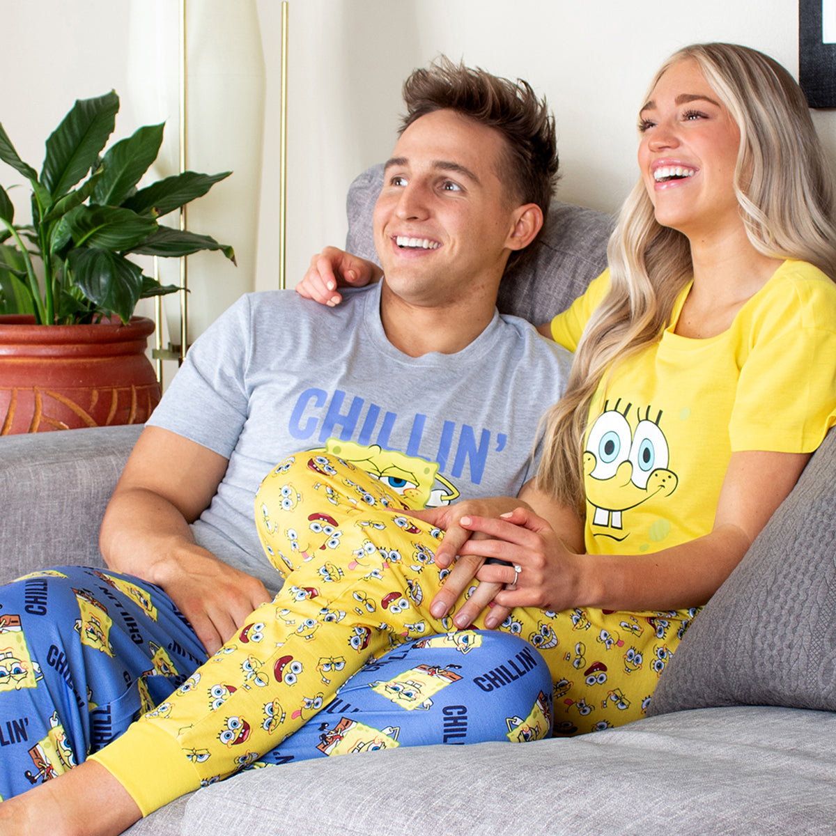 Nickelodeon SpongeBob SquarePants Womens' Faces 2 Piece Jogger Pajama Set