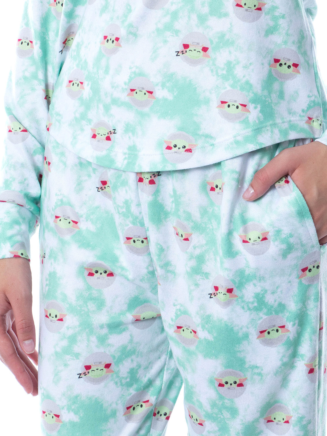 Star Wars Women's The Mandalorian The Child in Pram 2 Piece Pajama Set