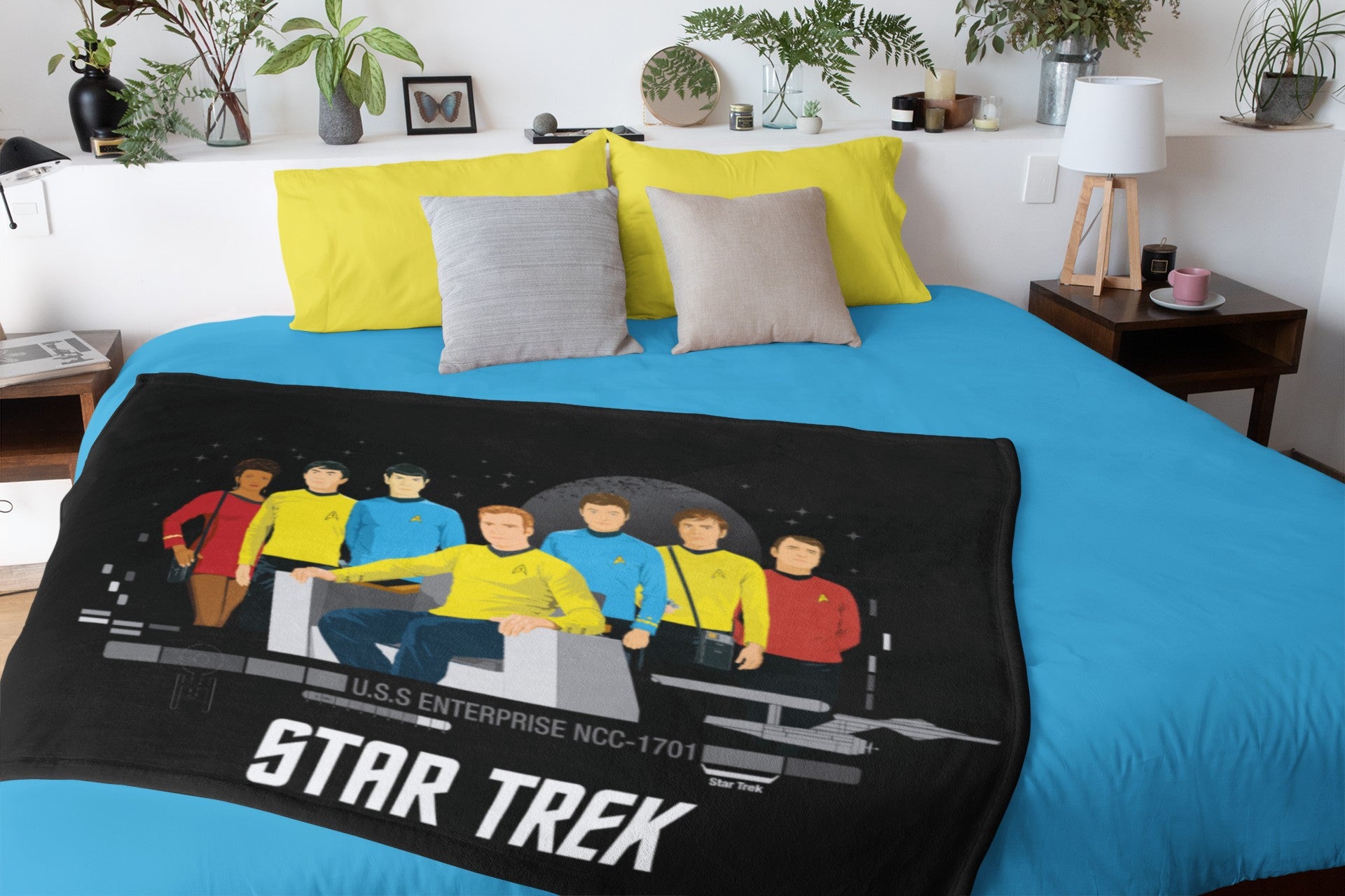 Star Trek The Original Series TOS U.S.S Enterprise Crew Silk Touch Throw Blanket