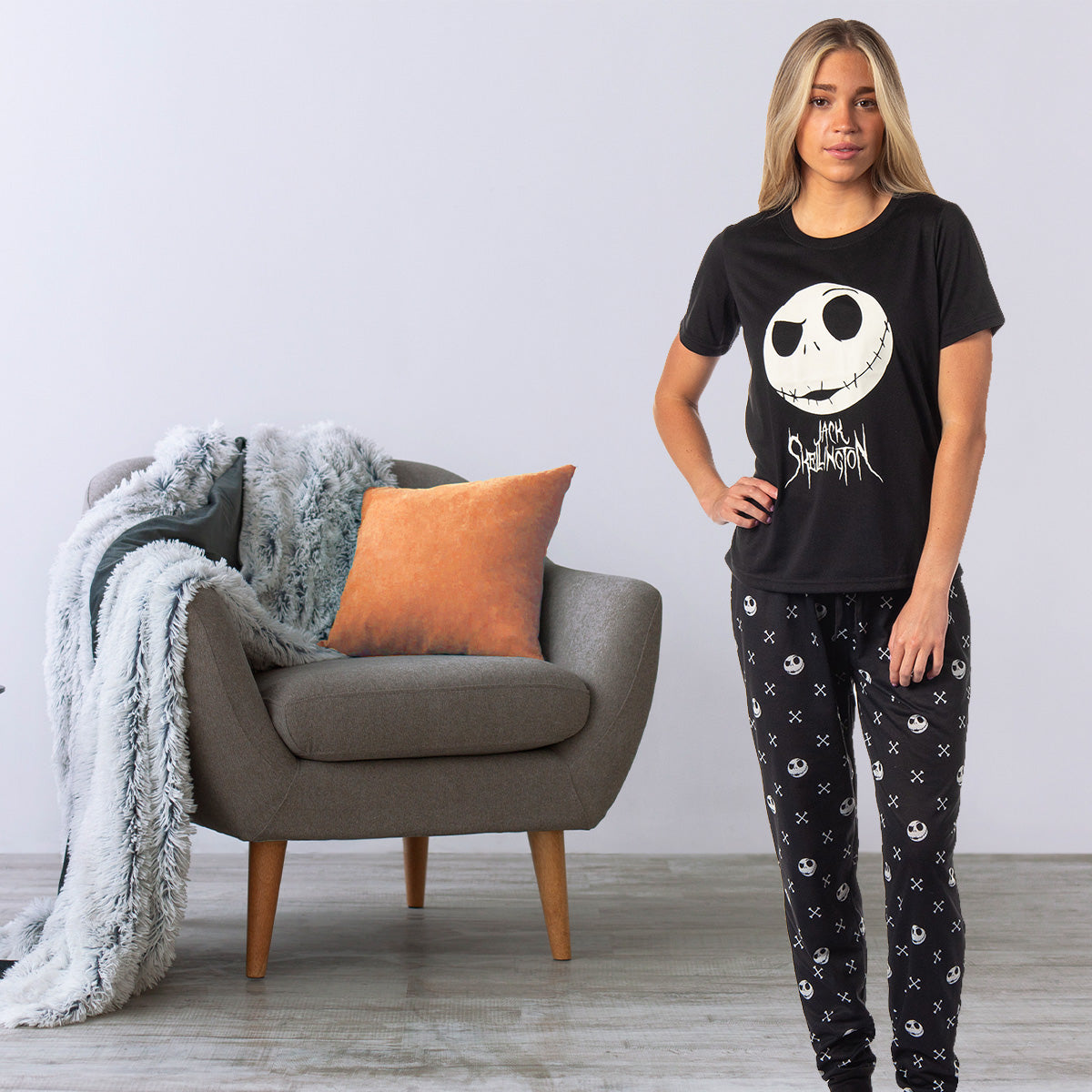 The Nightmare Before Christmas Women's Jack Skellington Jogger Pajama Set