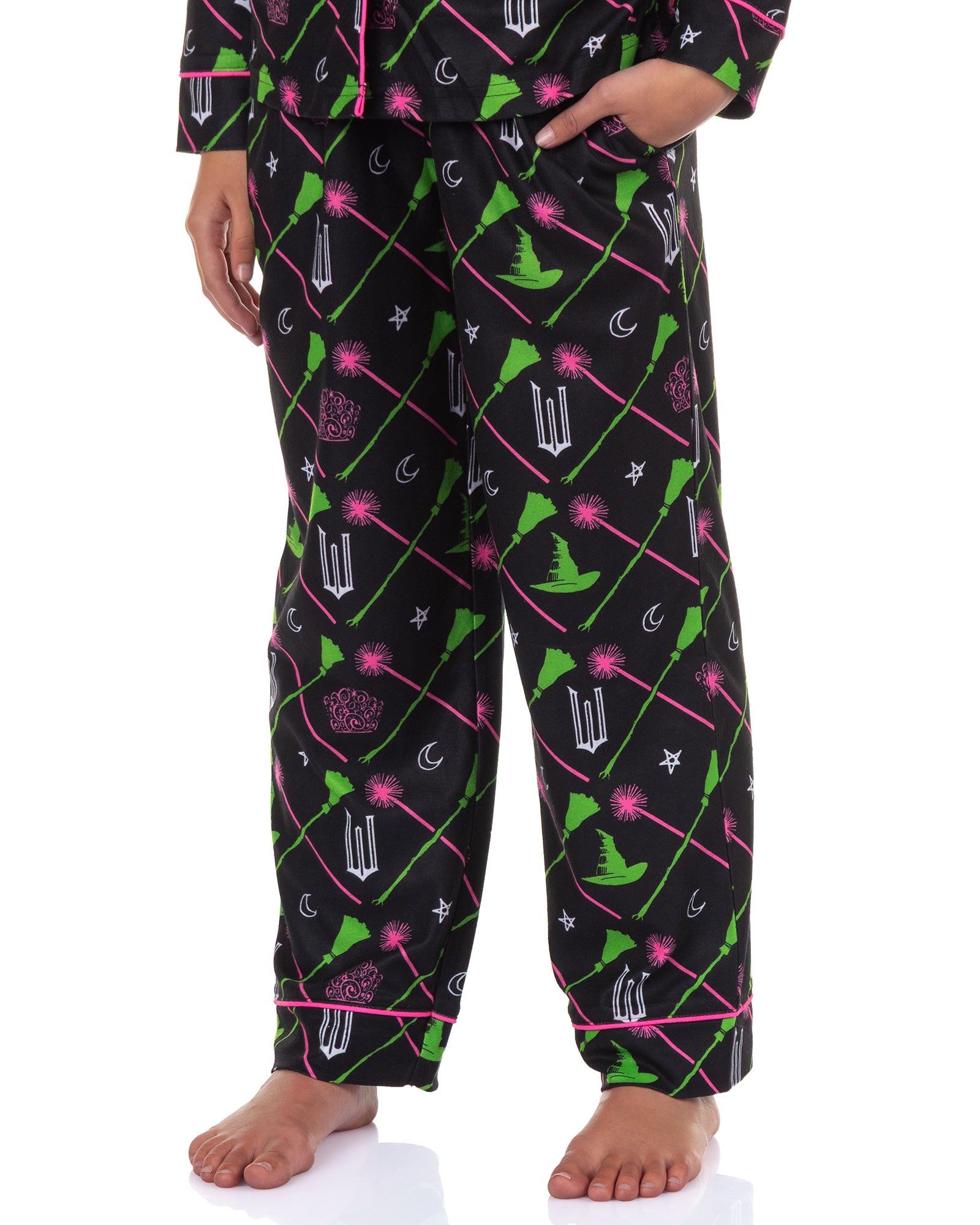 Wicked Pajamas Girls' Elphaba and Glinda Charm Design Long Sleeve Pajama Set